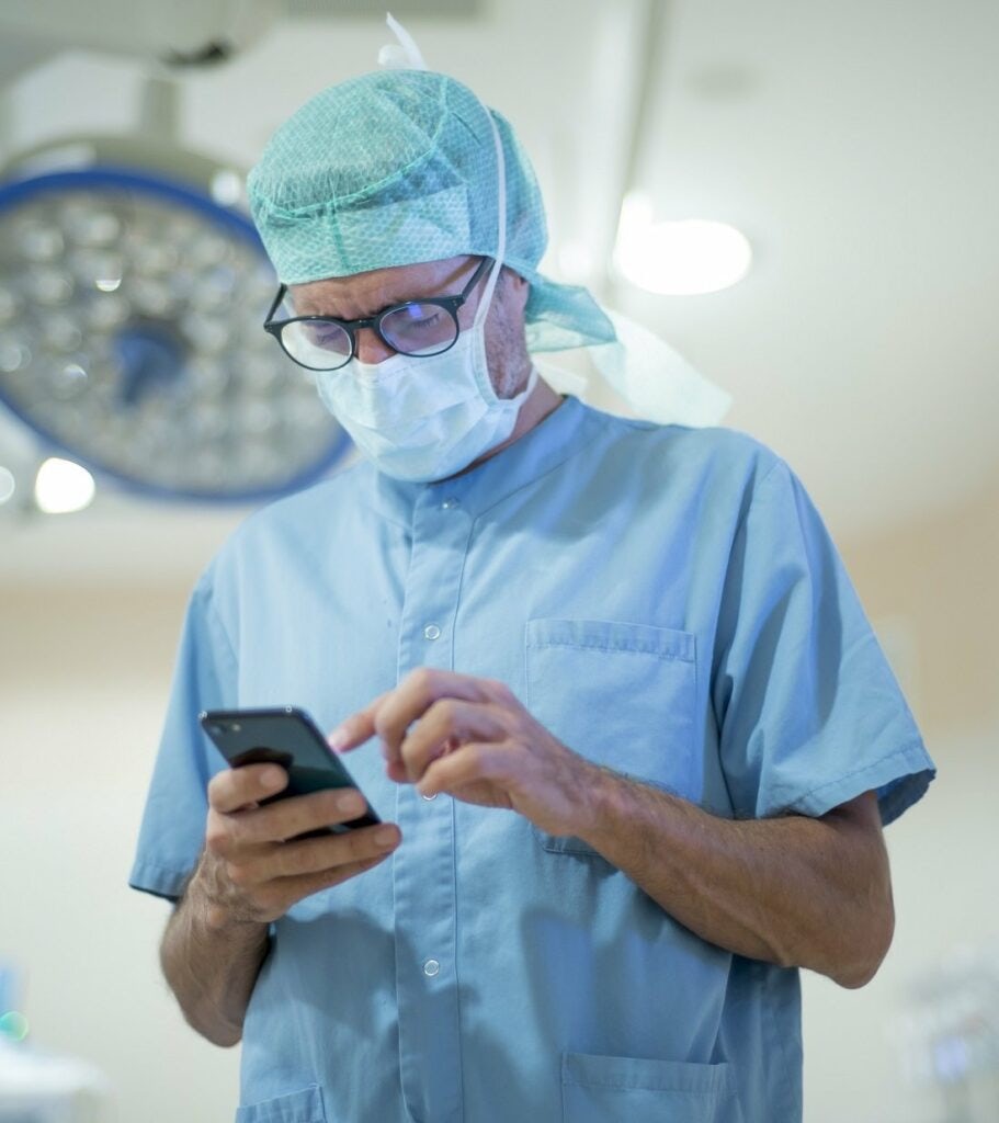 Doctor Surgeon SMS text messaging